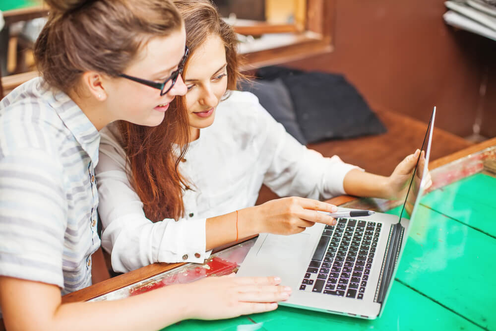 Por que criar a loja virtual com a ajuda de uma empresa especializada? Por que criar a loja virtual com a ajuda de uma empresa especializada?